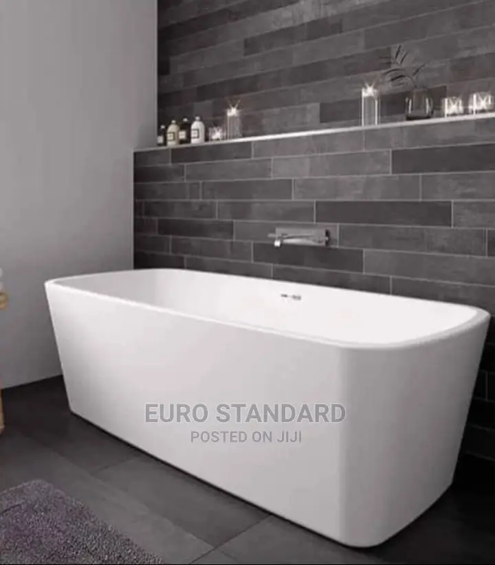 Free Standing Acrylic English Tub