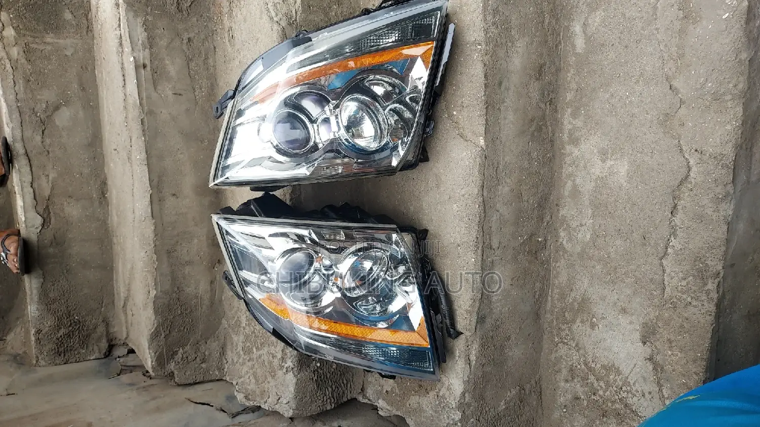 Headlamp Cadilac CTS 2010