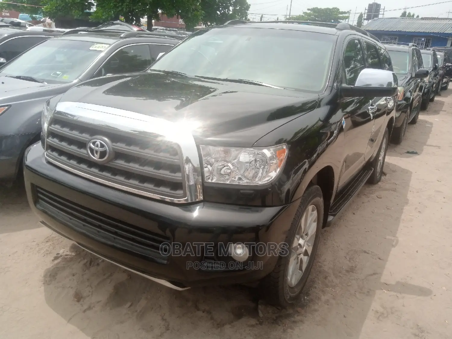 Toyota Sequoia Limited 4dr SUV 4WD (5.7L 8cyl 6A) 2013 Black