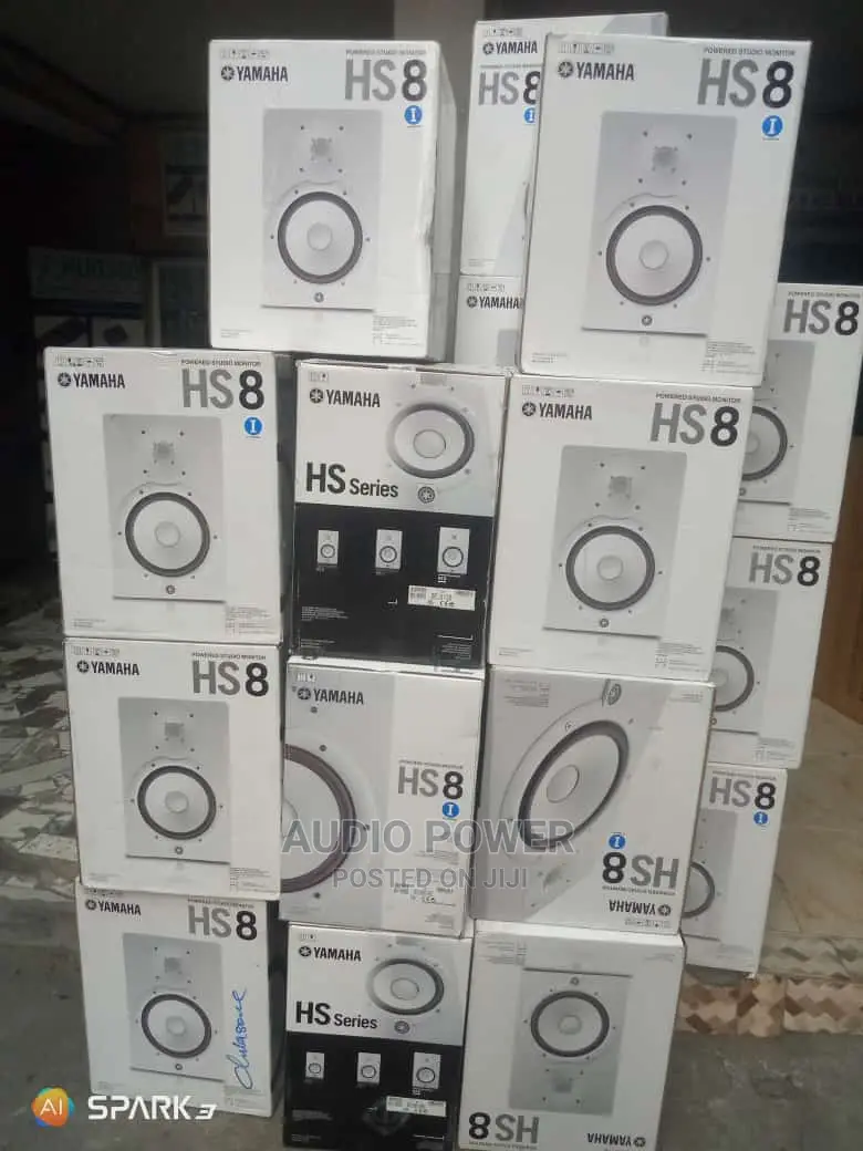 YAMAHA HS8 WHITE Studio Monitor Speaker