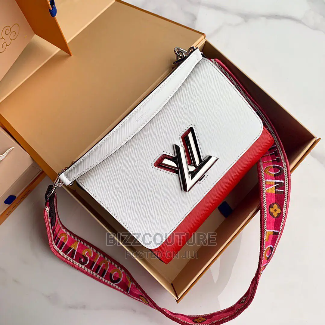 Original LOUIS VUITTON Shoulder Bags Available in Store