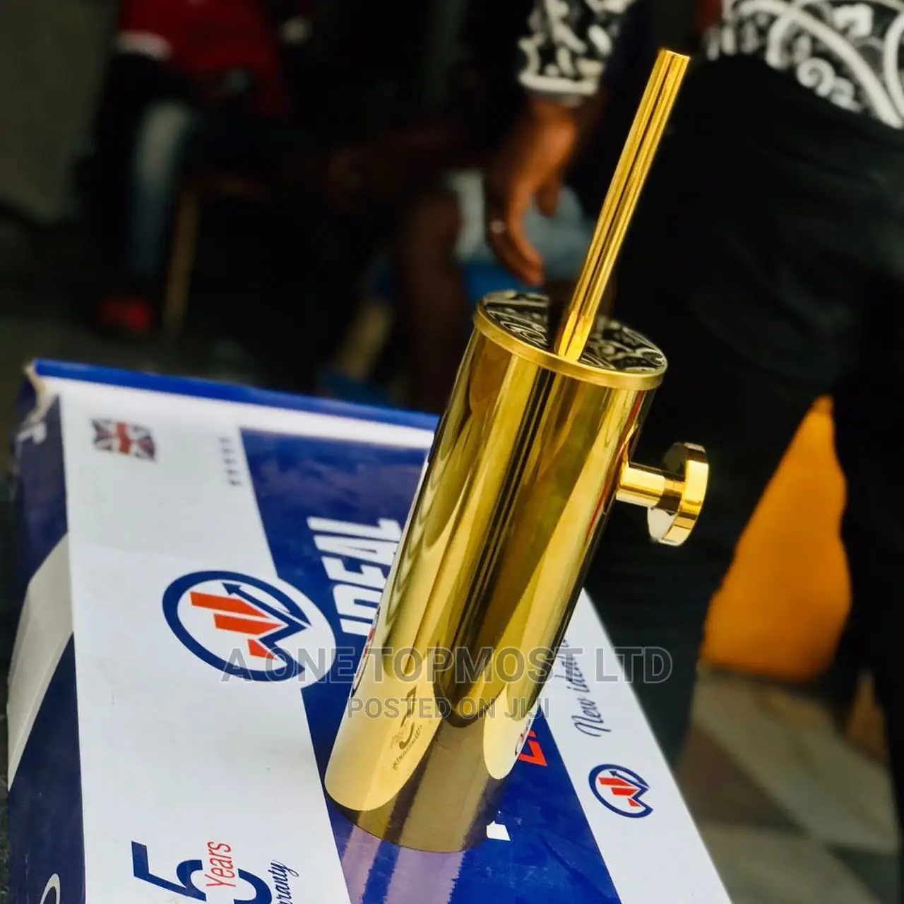 Brush Toilet Gold