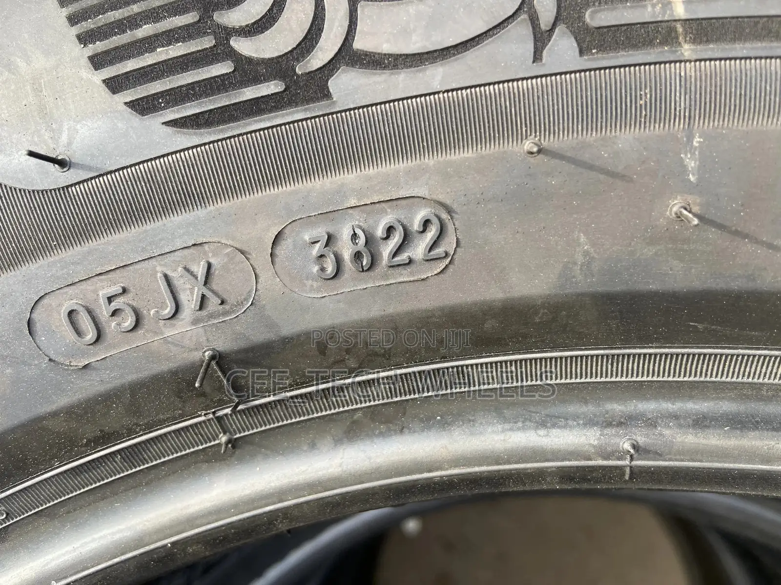 All Sizes of Tires for Car/Jeep Available