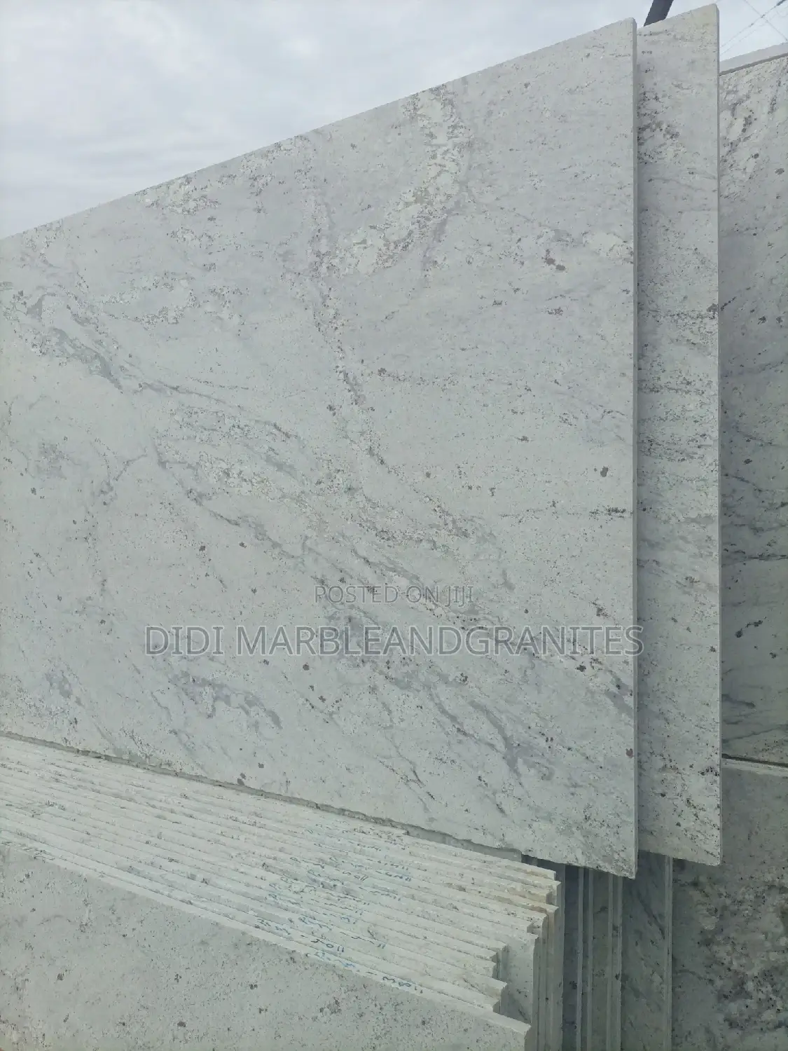 Cashmir White for Kichen Marble Top.