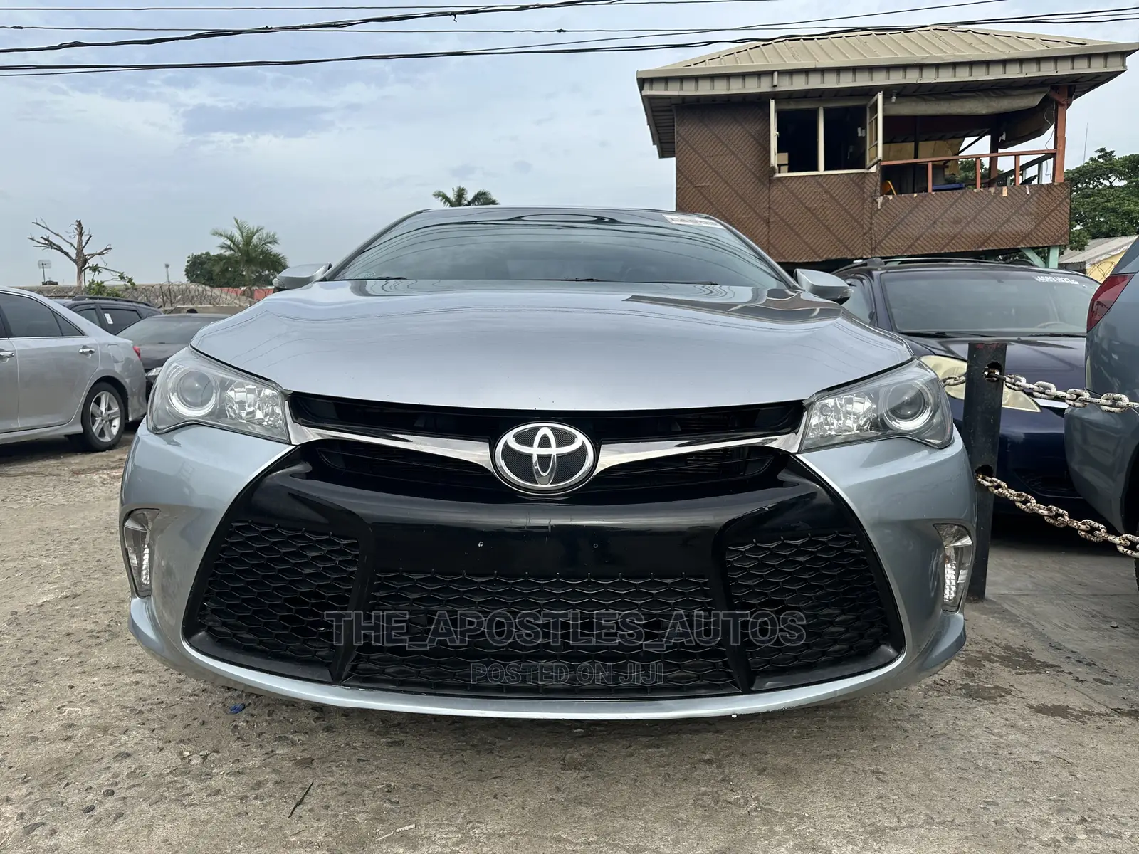 Toyota Camry 2016 Silver