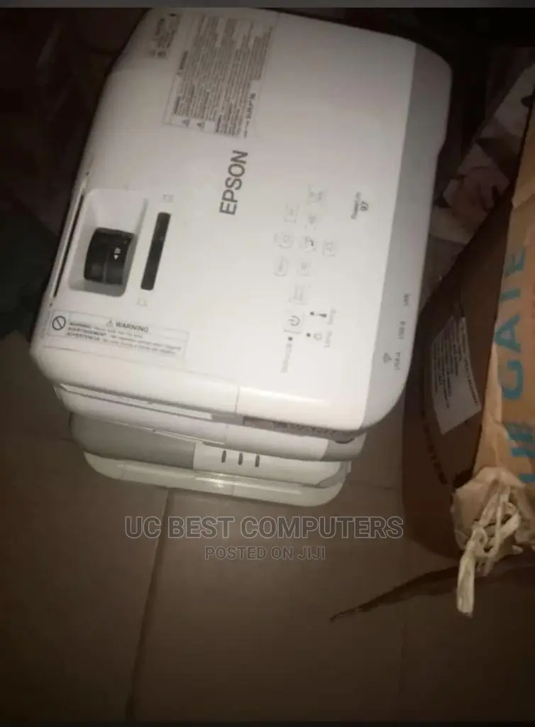 All Lumens Of EPSON Used Neat Projector