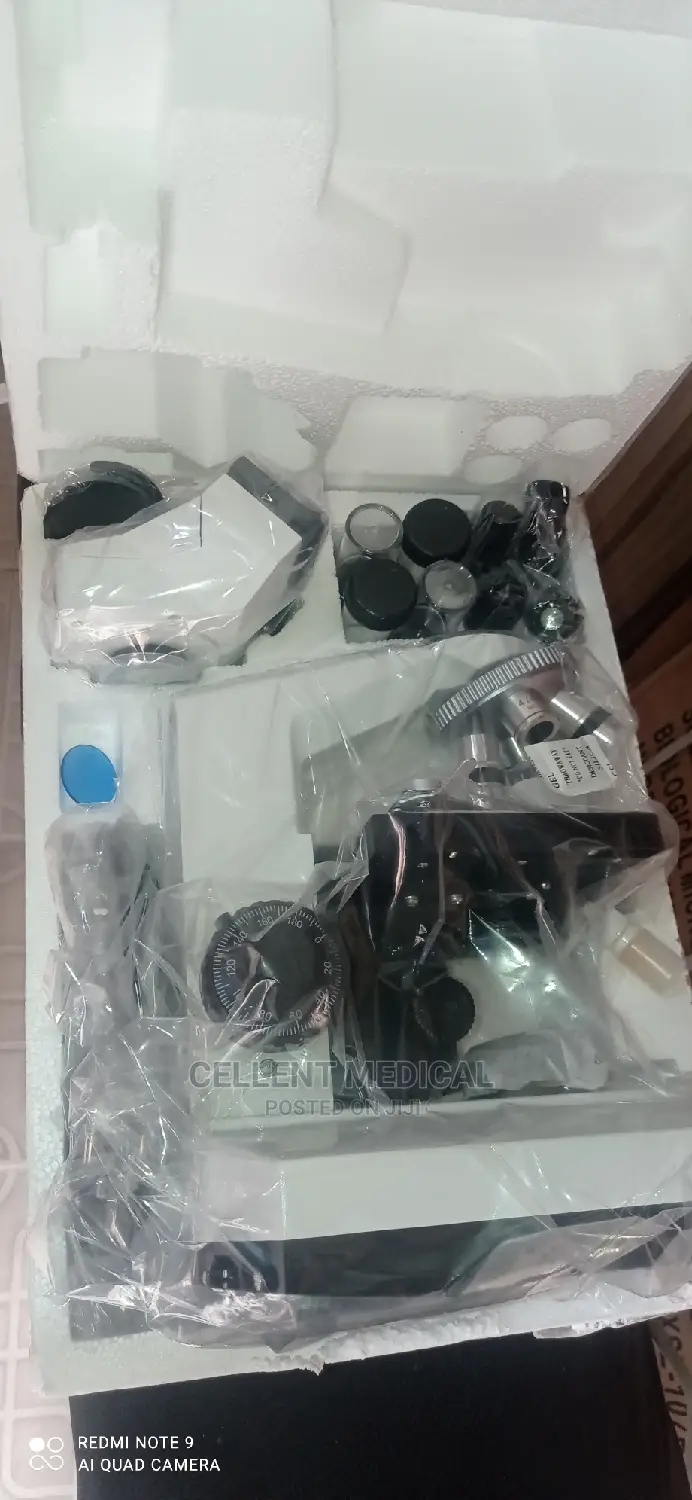 Microscope