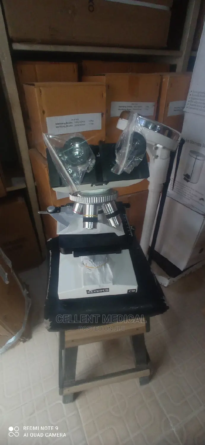 Microscope