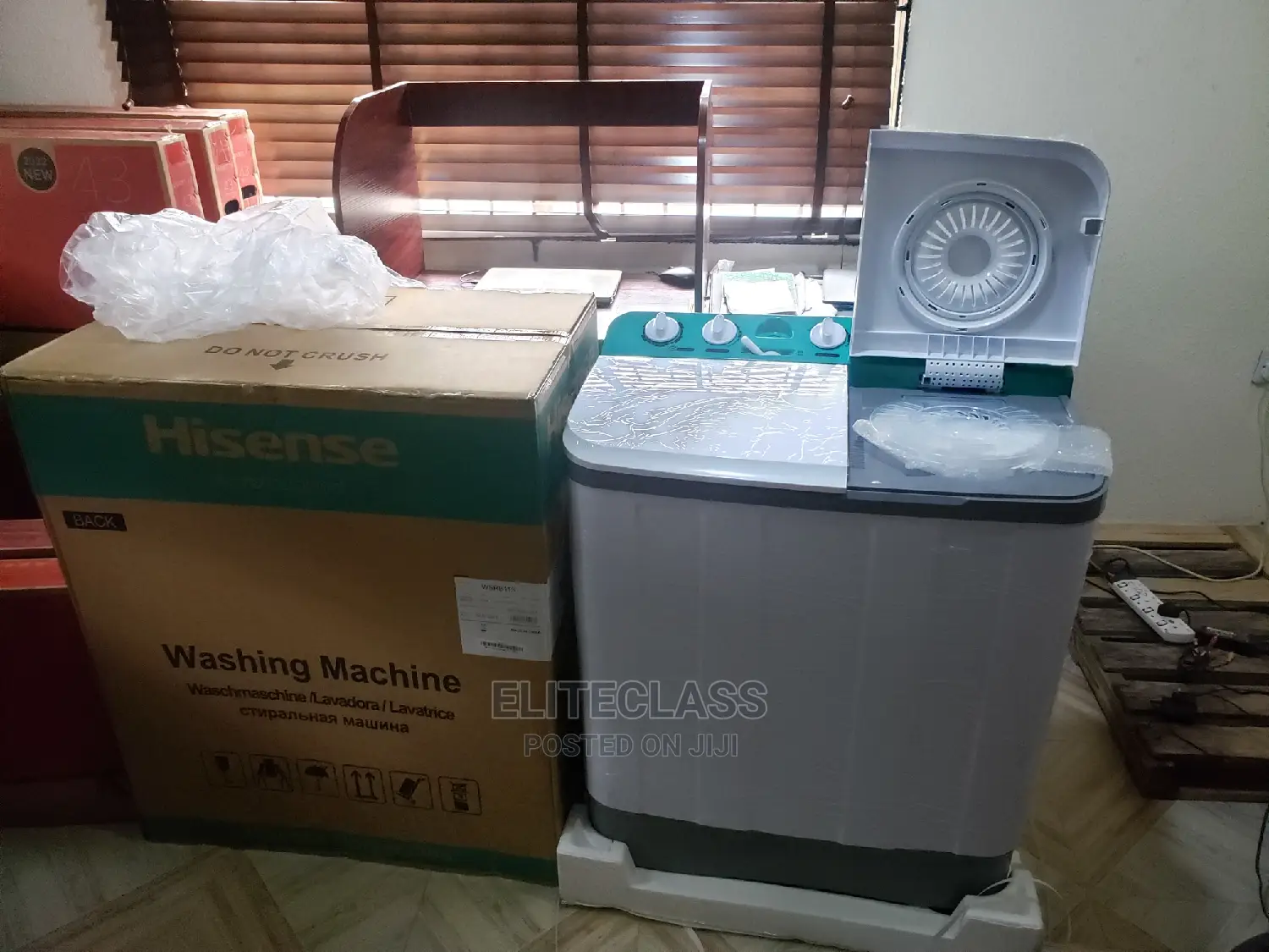 Smooth Hisense 11kg Washing Machine With Easy to Clean Body