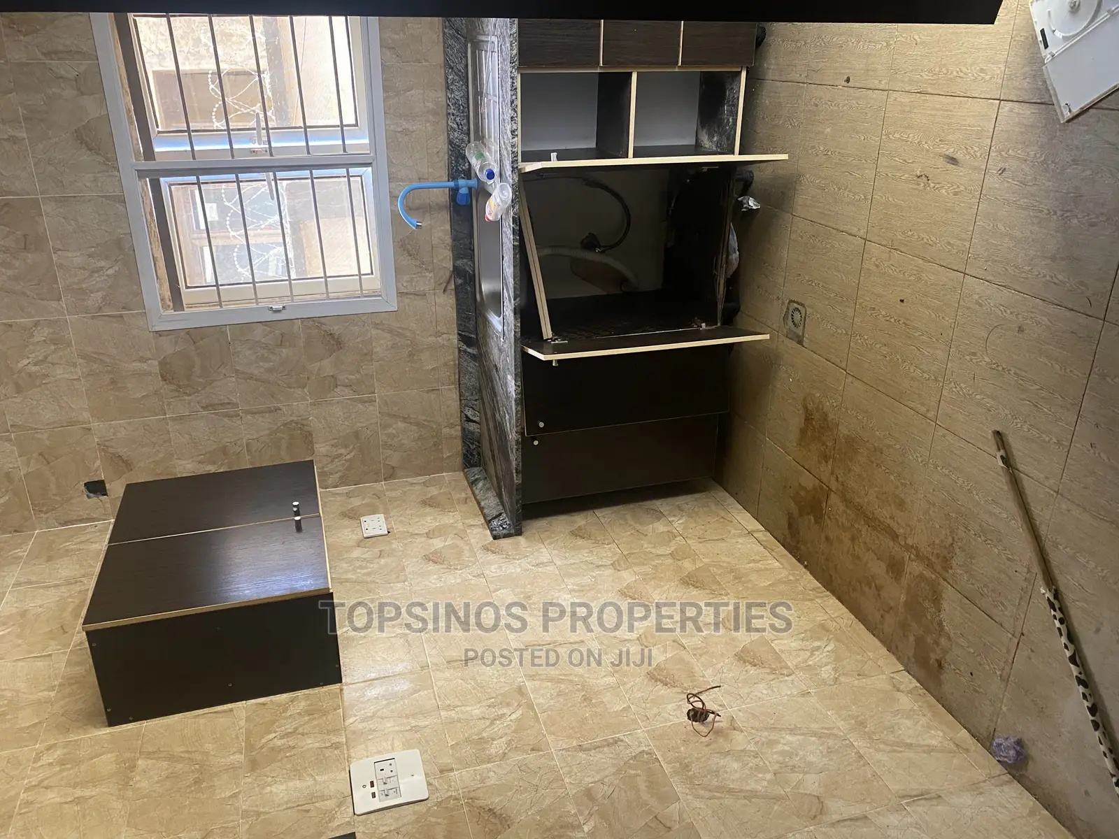 2bdrm Block of Flats in Dawaki for rent