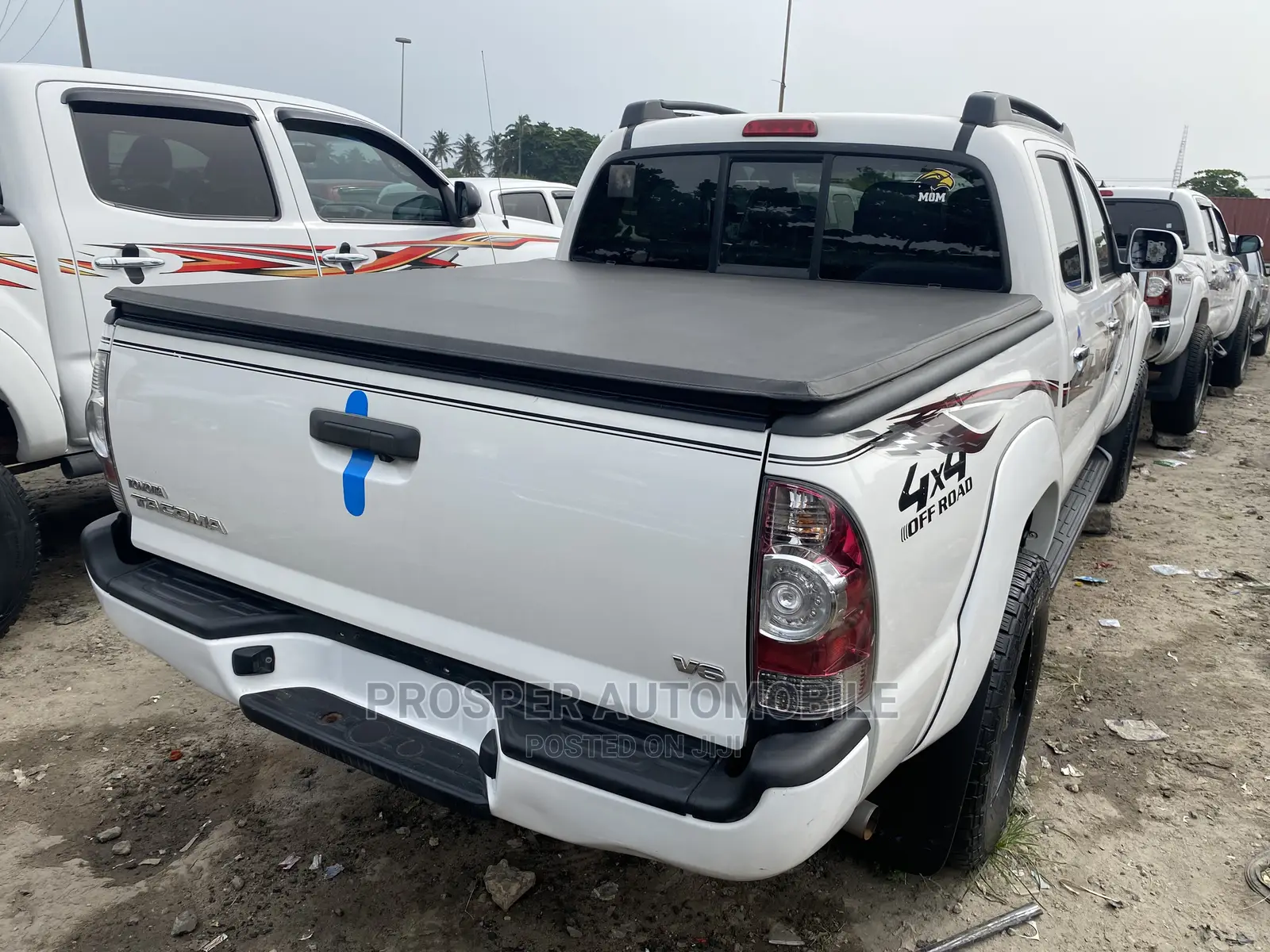 Toyota Tacoma Double Cab 4x4 Long Bed 4.0L V6 5-Speed Automatic 2013