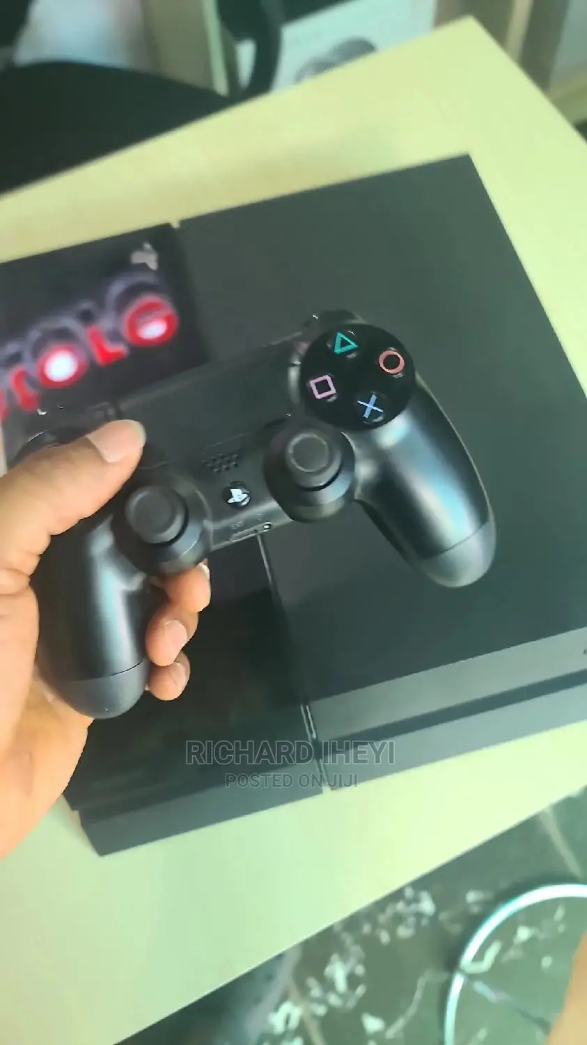 Neat UK Used PS4 Console