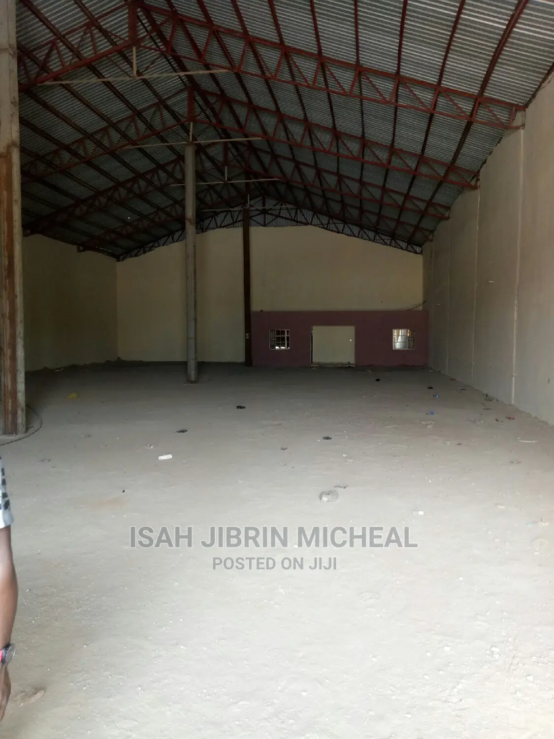 Newly Built Well Spacious Warehouse for Rent