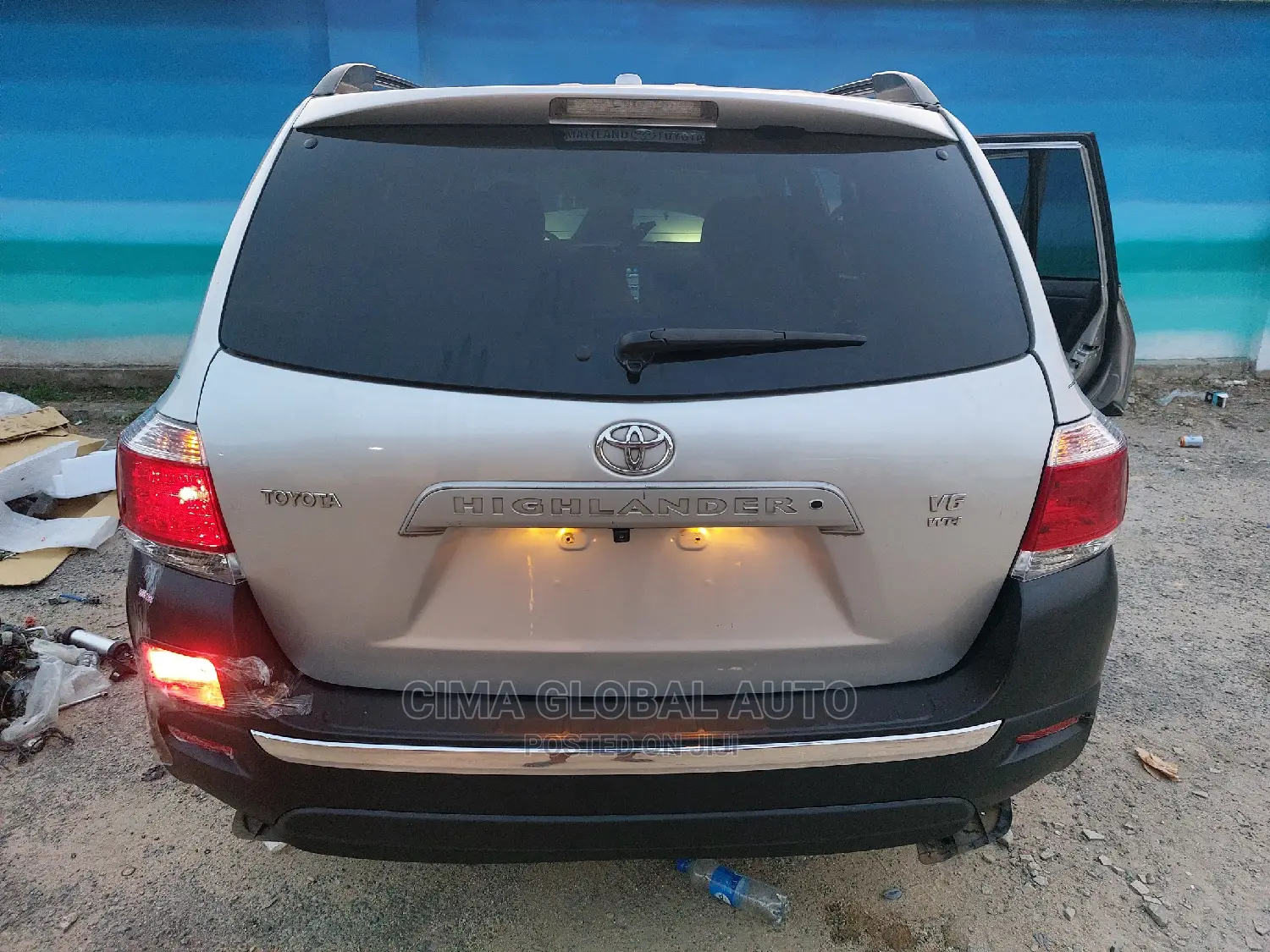 2008 Toyota Highlander Upgraded to 2013 Model.