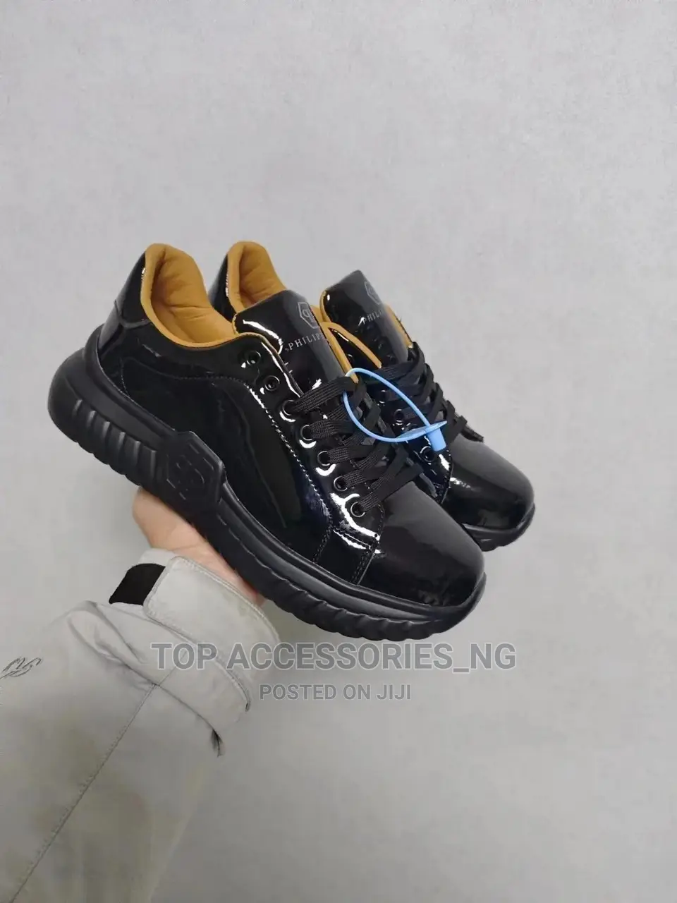 Original Stock Qp Sneakers
