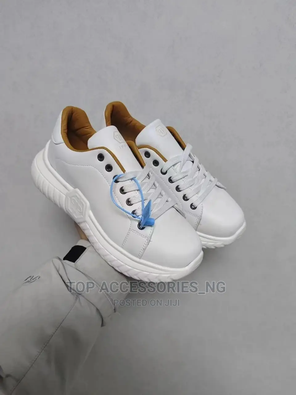 Original Stock Qp Sneakers