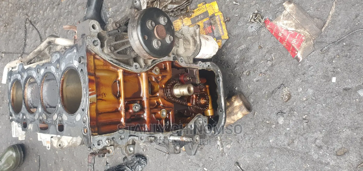Half Engine for Toyota Camry 2.4 2.7 4plug