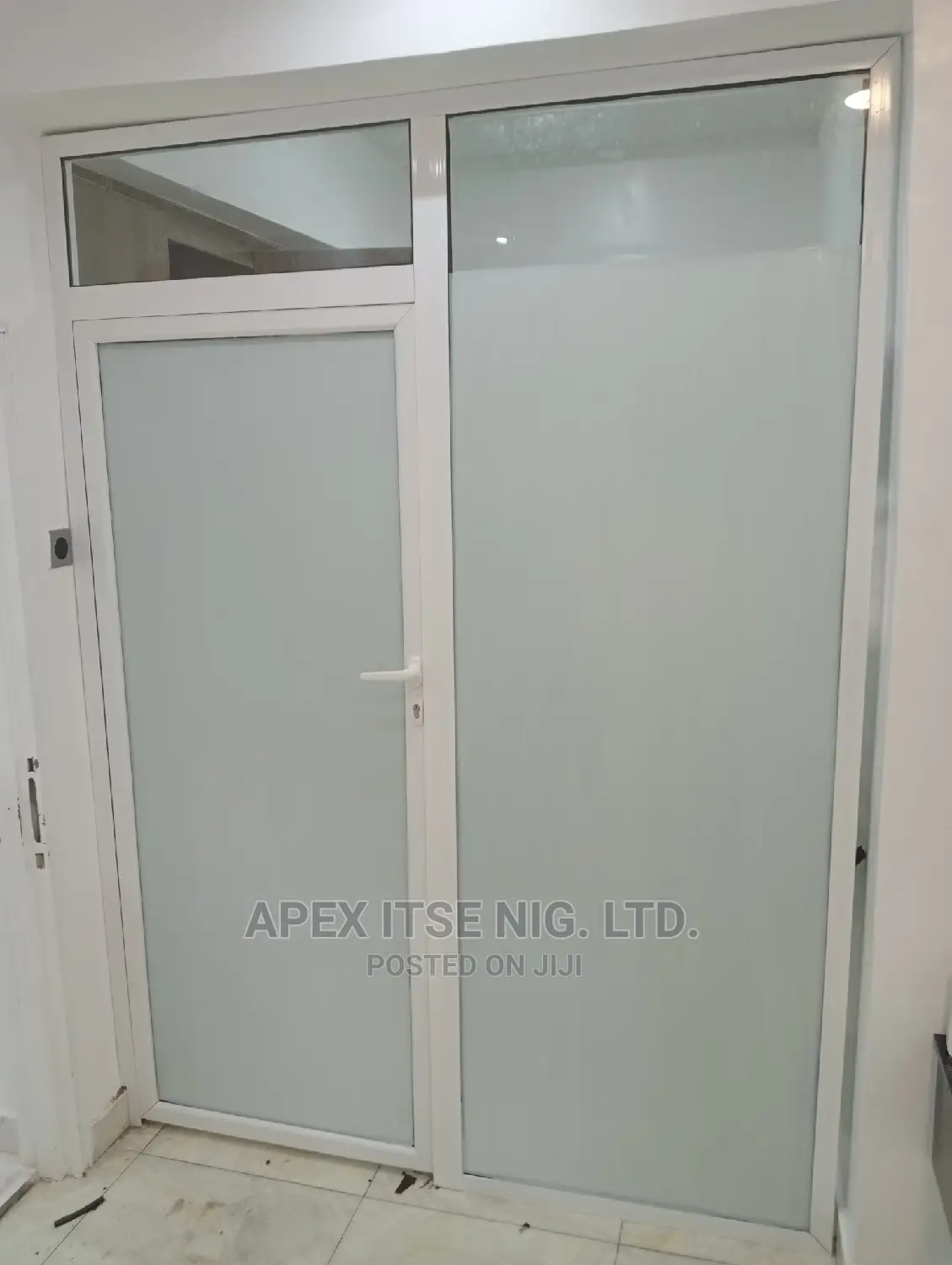 Gwa Glass Partition