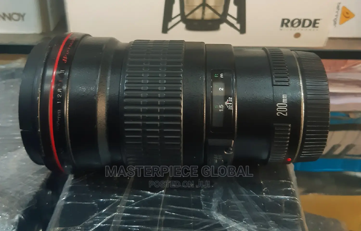 CANON Ef 200mm Lens