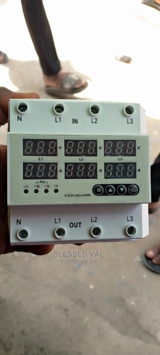 3phase Digital 4P Adjustable Voltage Current Protectc