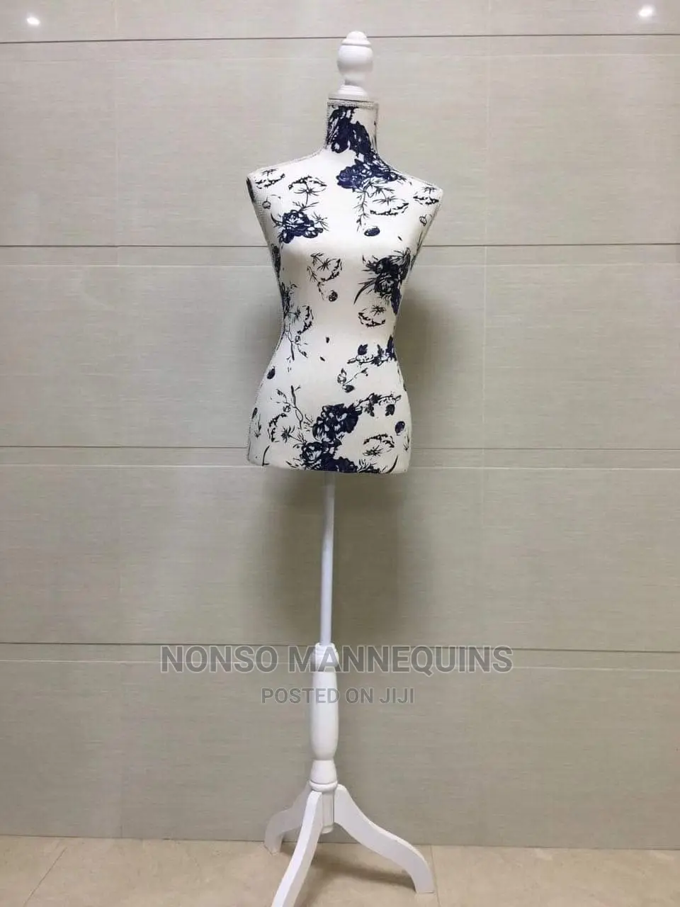 Fully Pinnable Size 8 Imported Dressform Stand