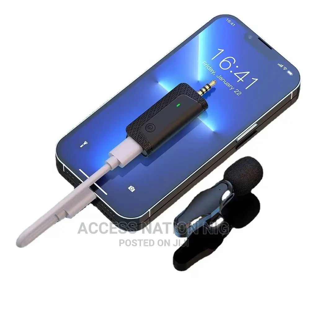  PRO Dual Microphone 3.5mm Aux Wireless Microphone