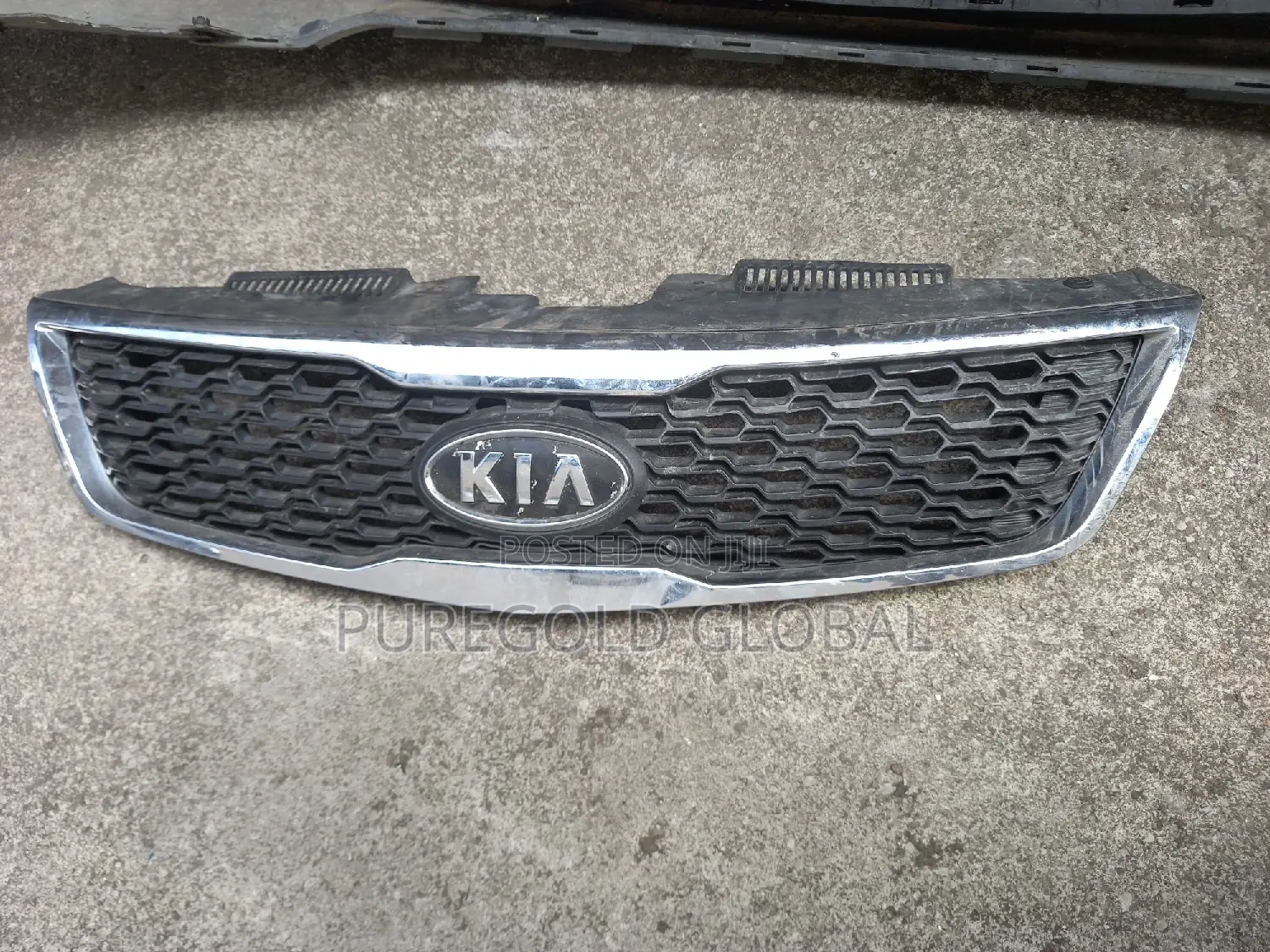 Cerato 2010 Front Grille