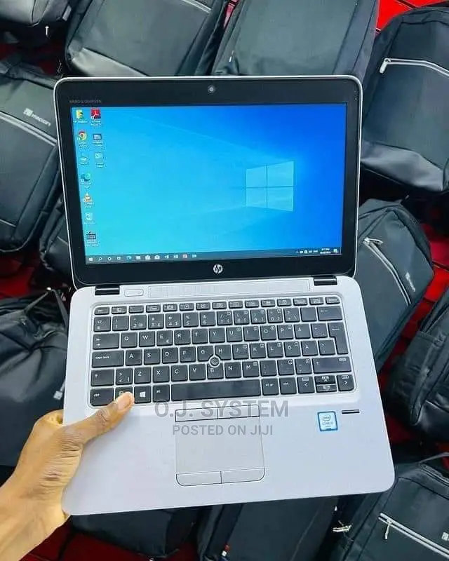 Laptop HP EliteBook 820 G3 8GB Intel Core I5 HDD+SSD 500GB