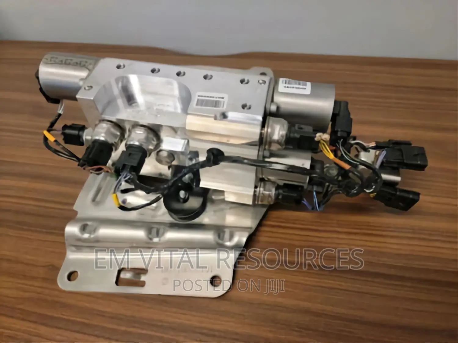 Genuine Land Rover Valve Assembly 2013-2022 Land Rover.