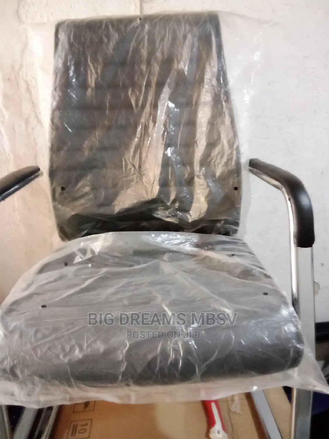 B Executive Leather Visitor Chair