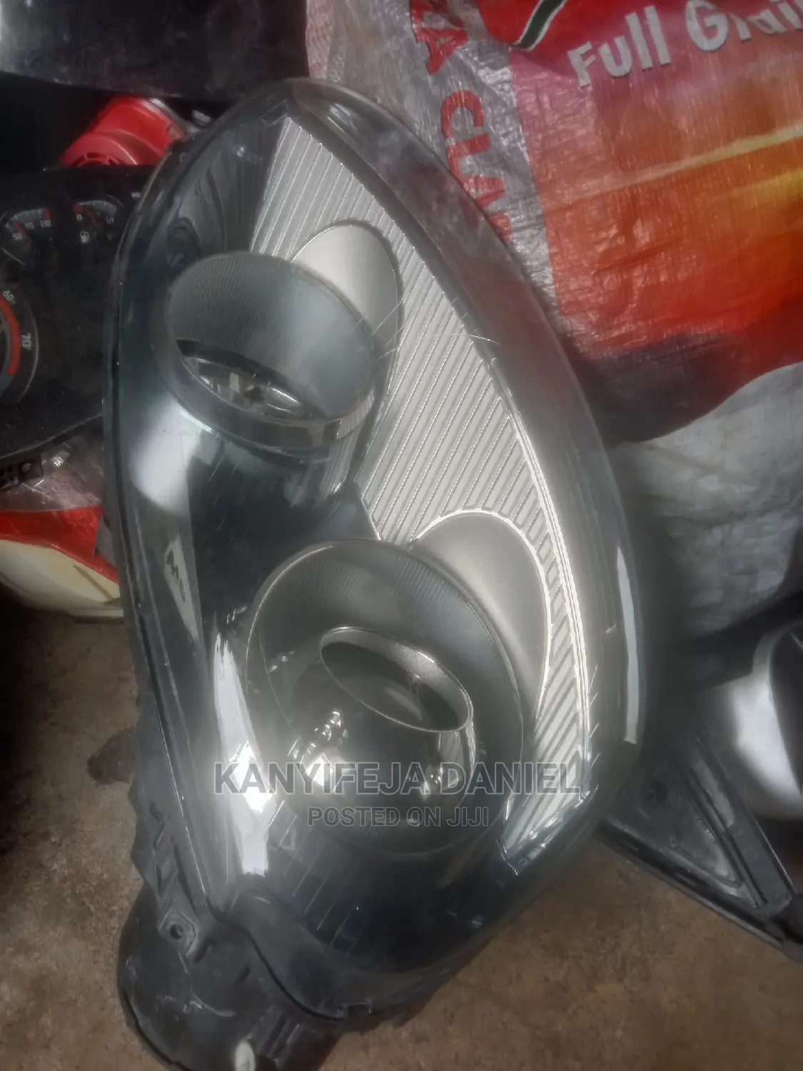 Headlight Jetta 5 2005 Charger Type