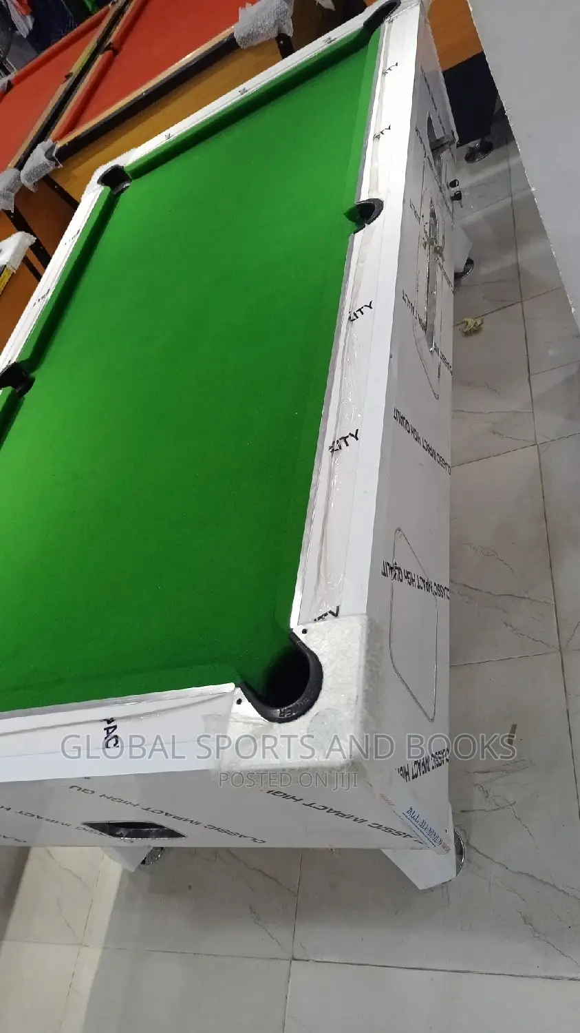 Mable Coin Snooker Board With Complete Accessories