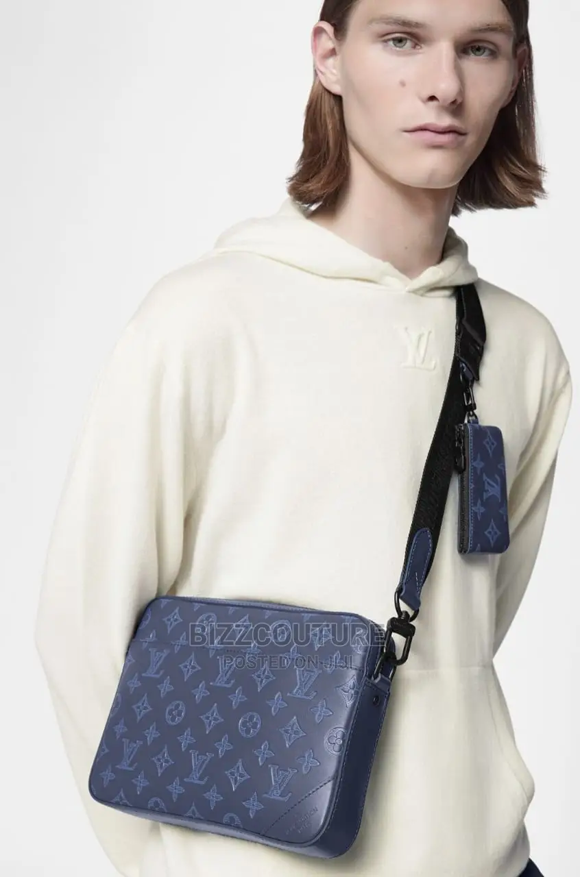Original LOUIS VUITTON Crossbody Bags Available in Store