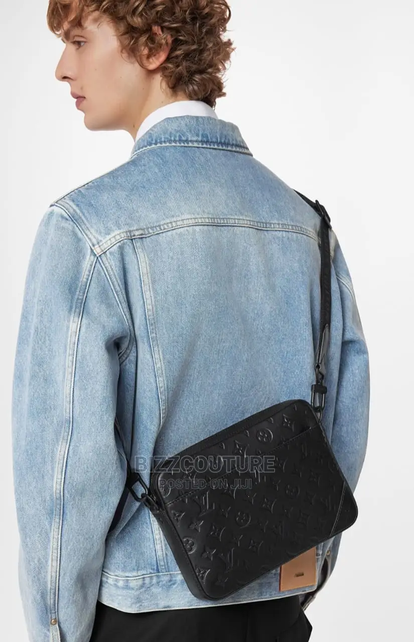 Original LOUIS VUITTON Crossbody Bags Available in Store