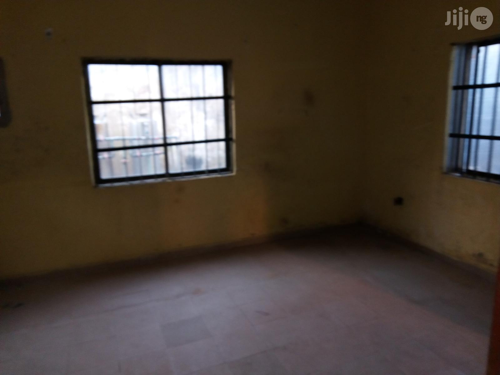 4bdrm Duplex in Amuwo-Odofin for sale