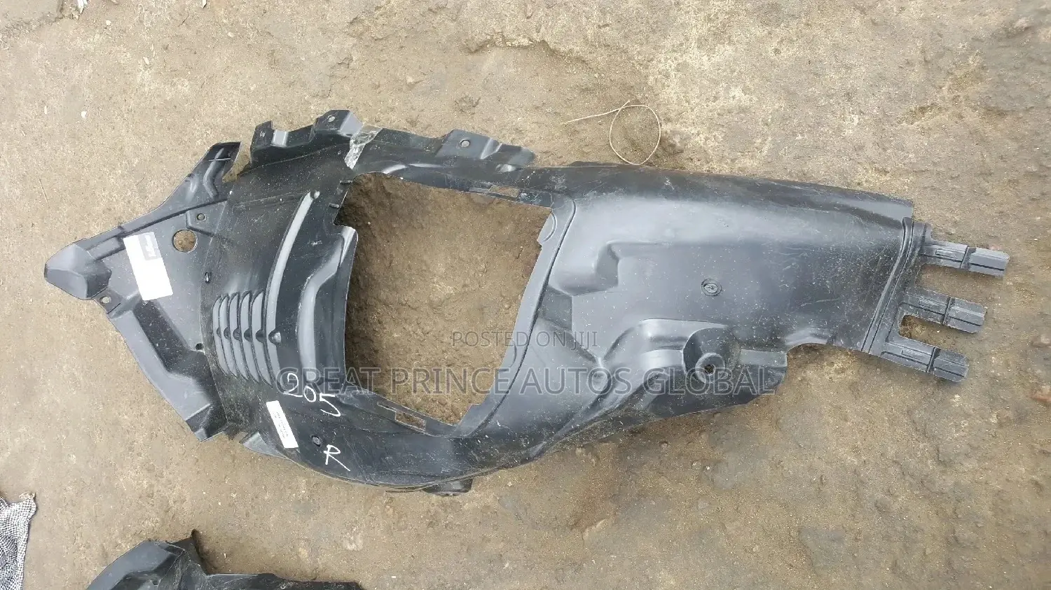 Front Under Tyre Sand Protector C300 205