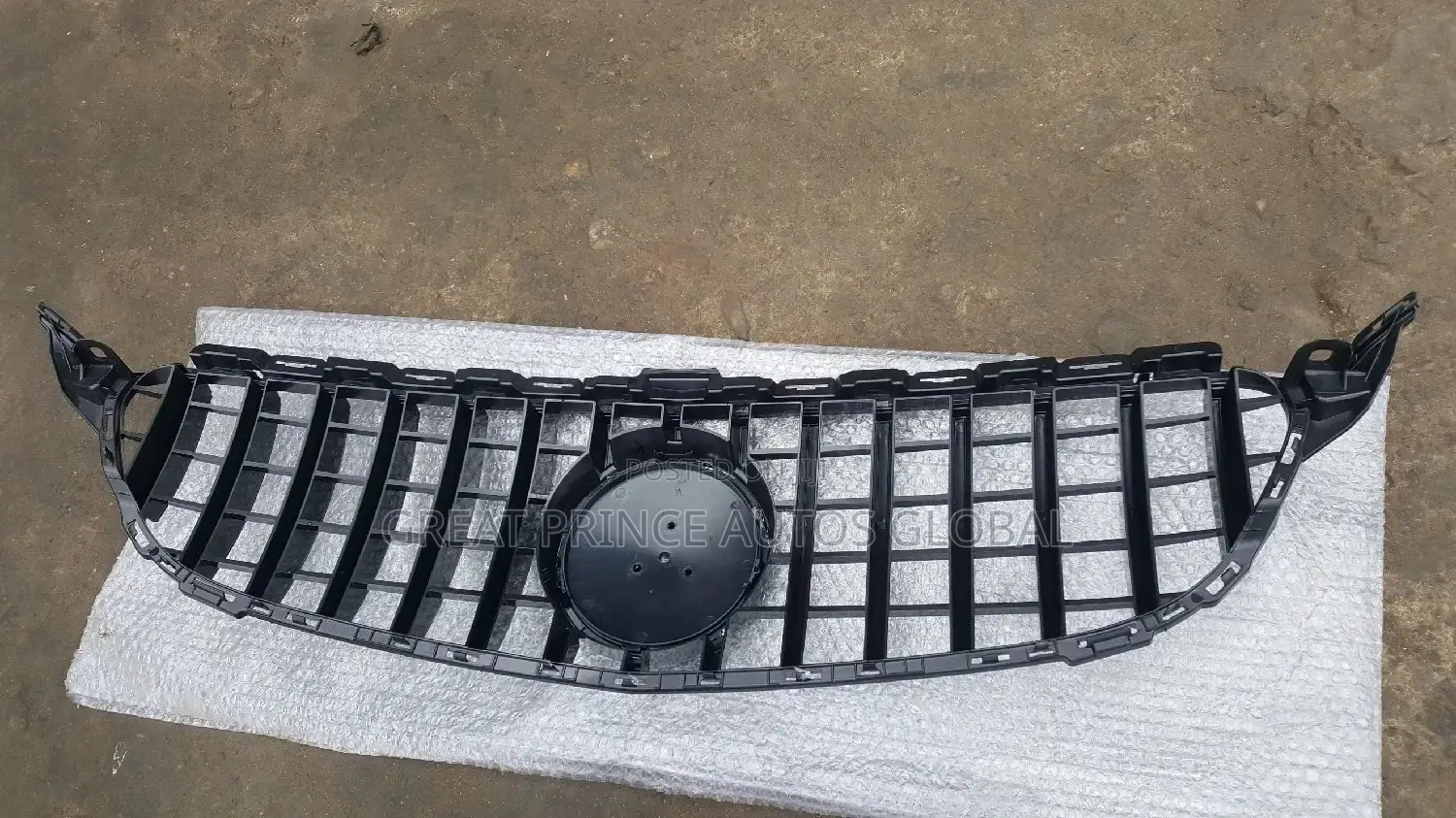 GT Front Grill C300 205 2015 Year Model