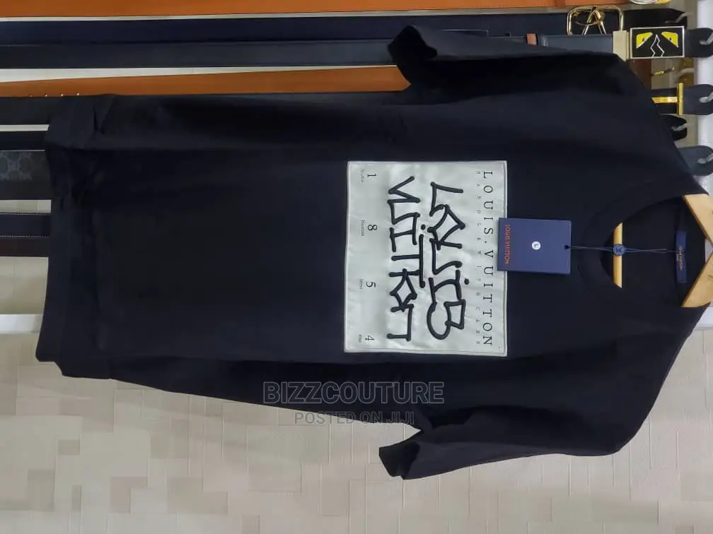 Original LOUIS VUITTON T-Shirts Available in Store