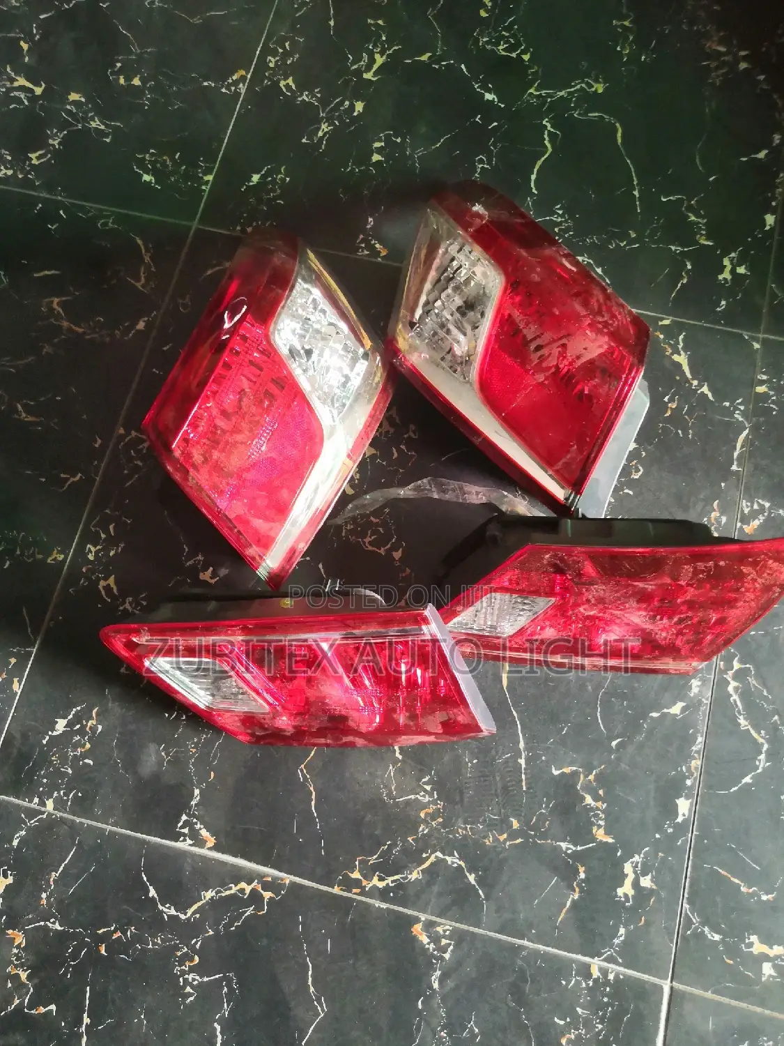 Complete Rearlight Es 350 2010