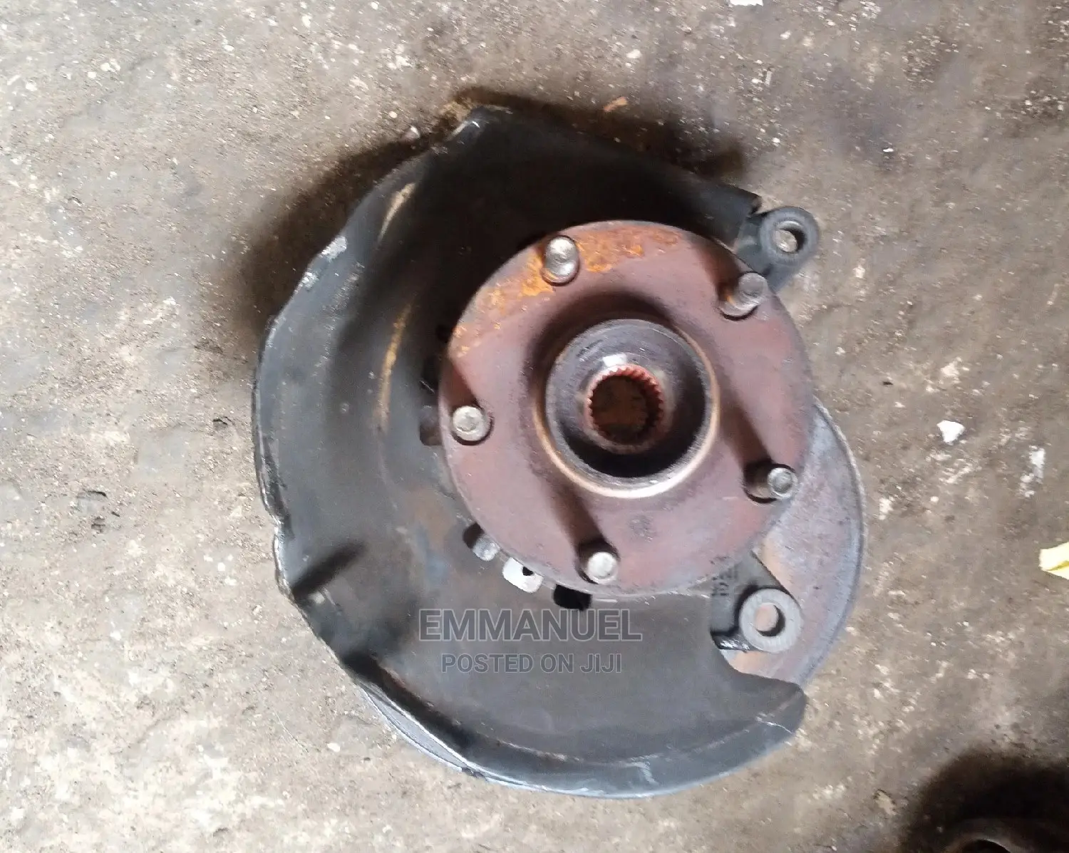 Front Hub Toyota Pontiac Vibe 2004 2010 and Matrix 2008 010