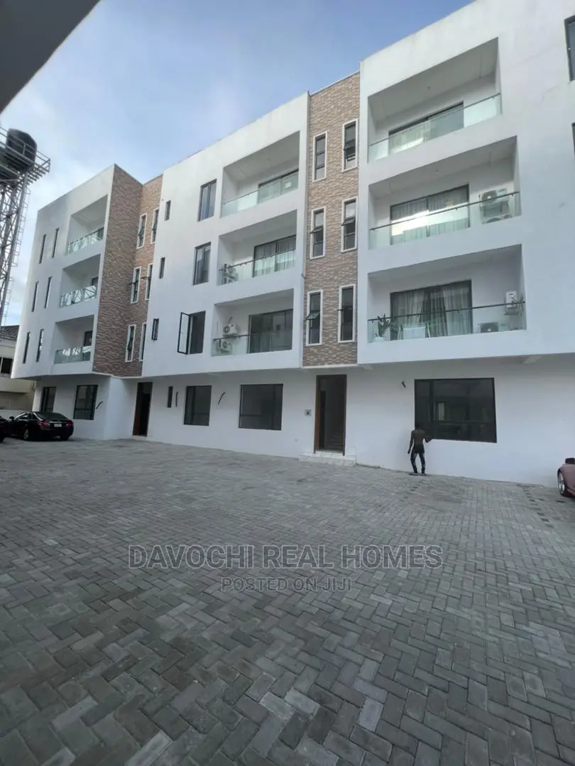 2bdrm Apartment in Ologolo Estate, Lekki for rent