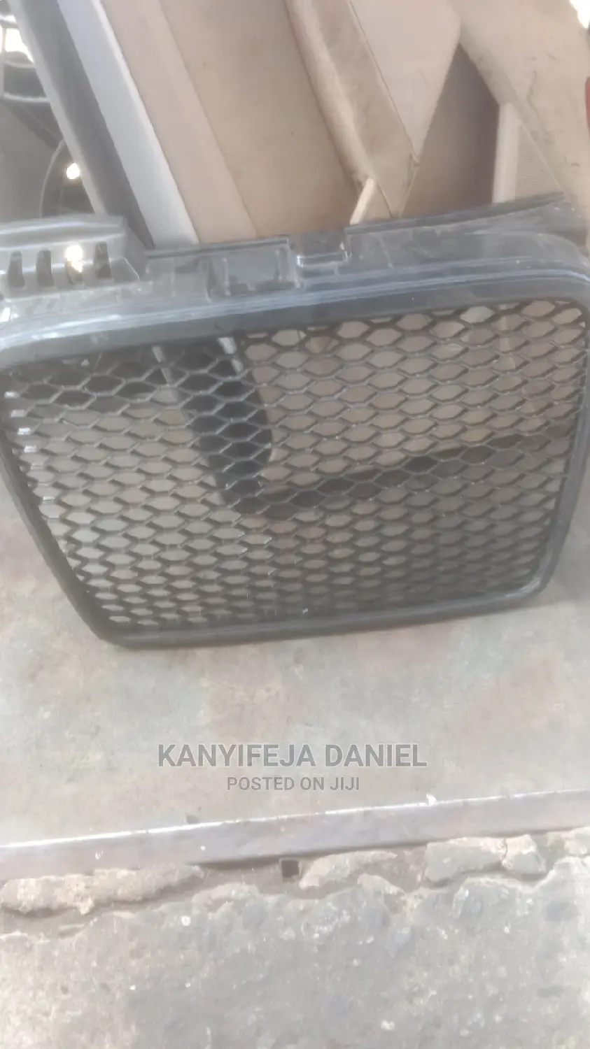 Audi A4 2007 Front Grill Sline