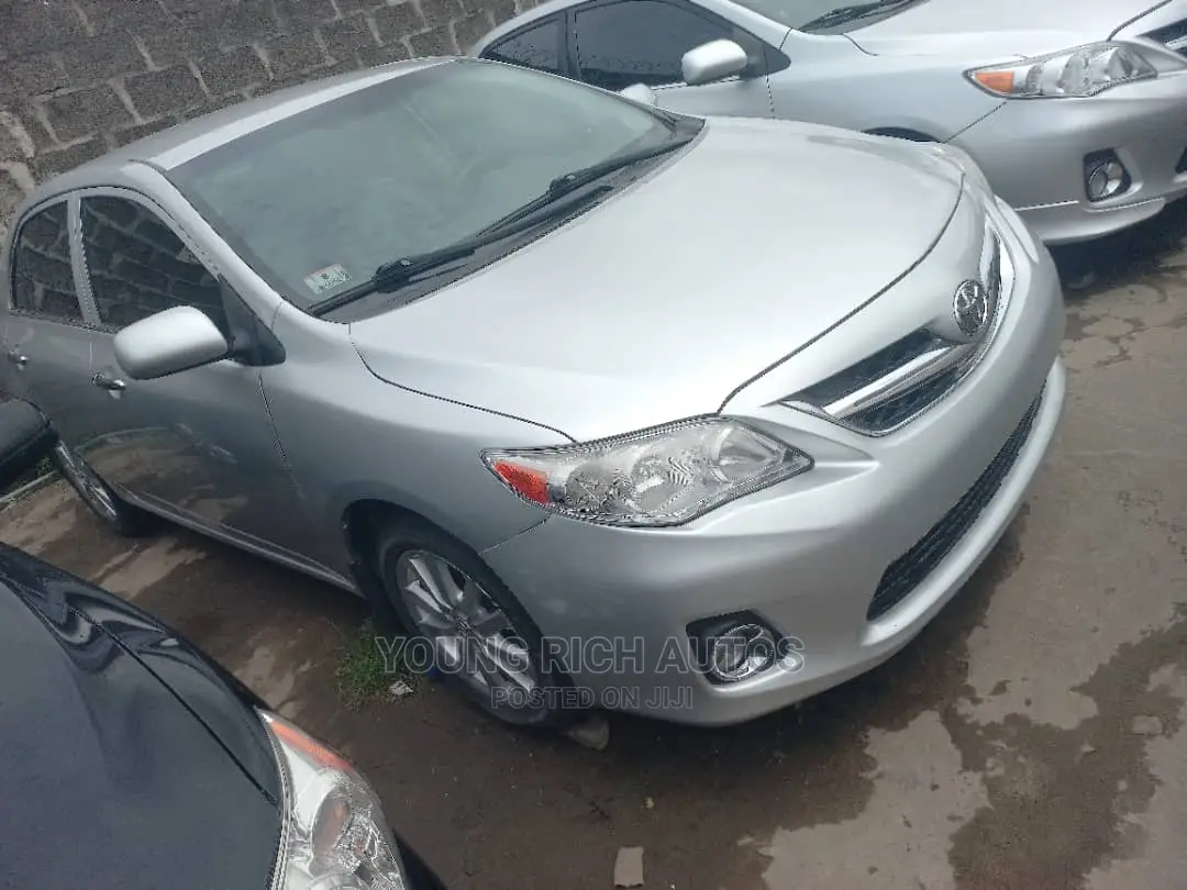 Toyota Corolla 2009 Silver