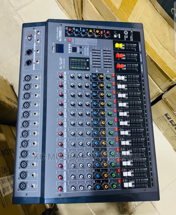 Yamaha Professional Powered Mixer 12chanels