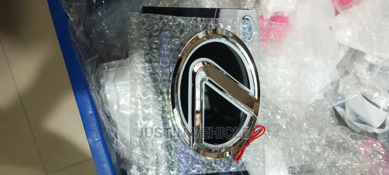 Lexus Auto Badge Light