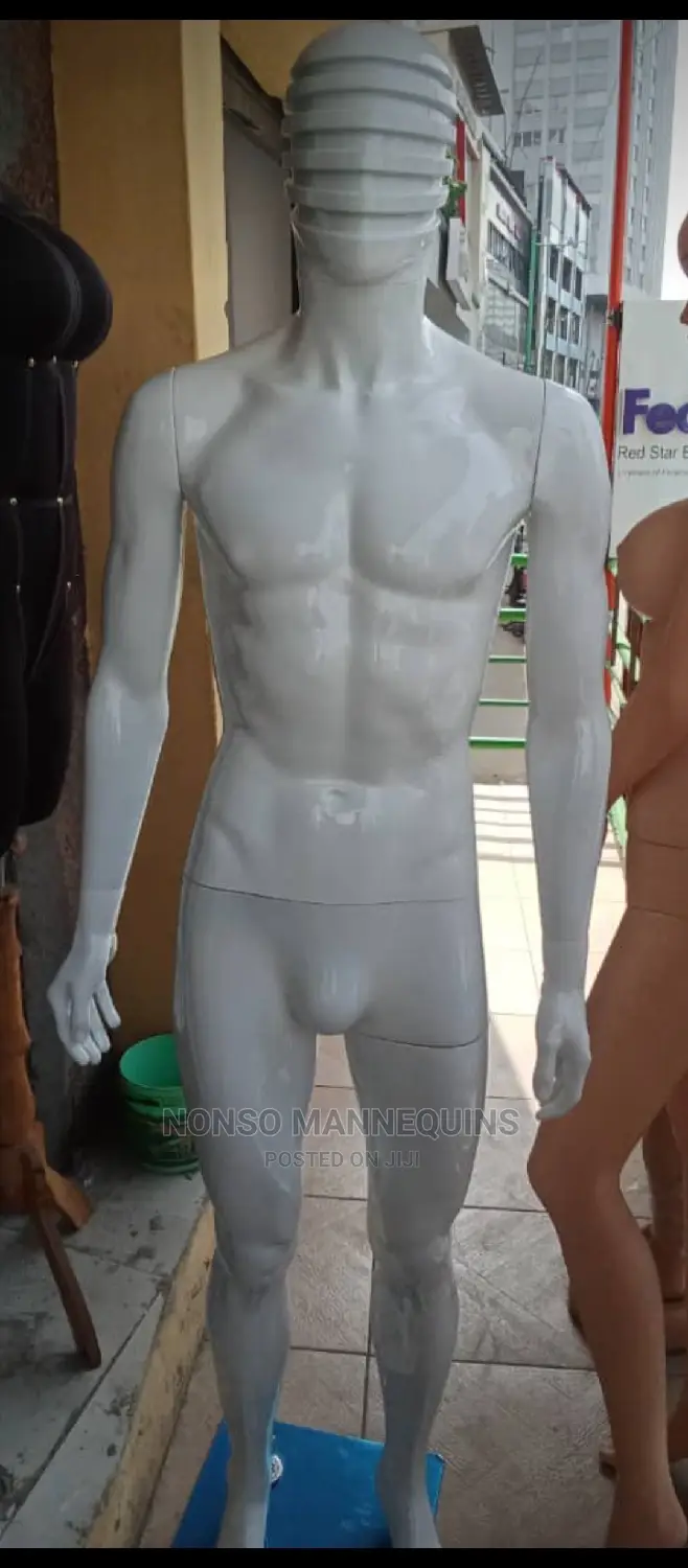 White Faceless Male Mannequin With Line Face