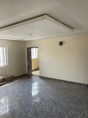 3bdrm Block of Flats in Life Camp for sale
