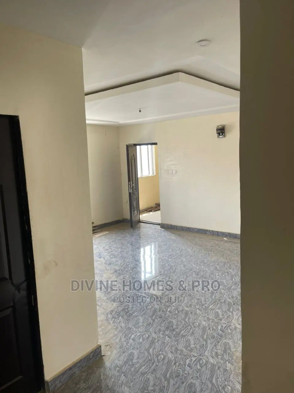 3bdrm Block of Flats in Life Camp for sale