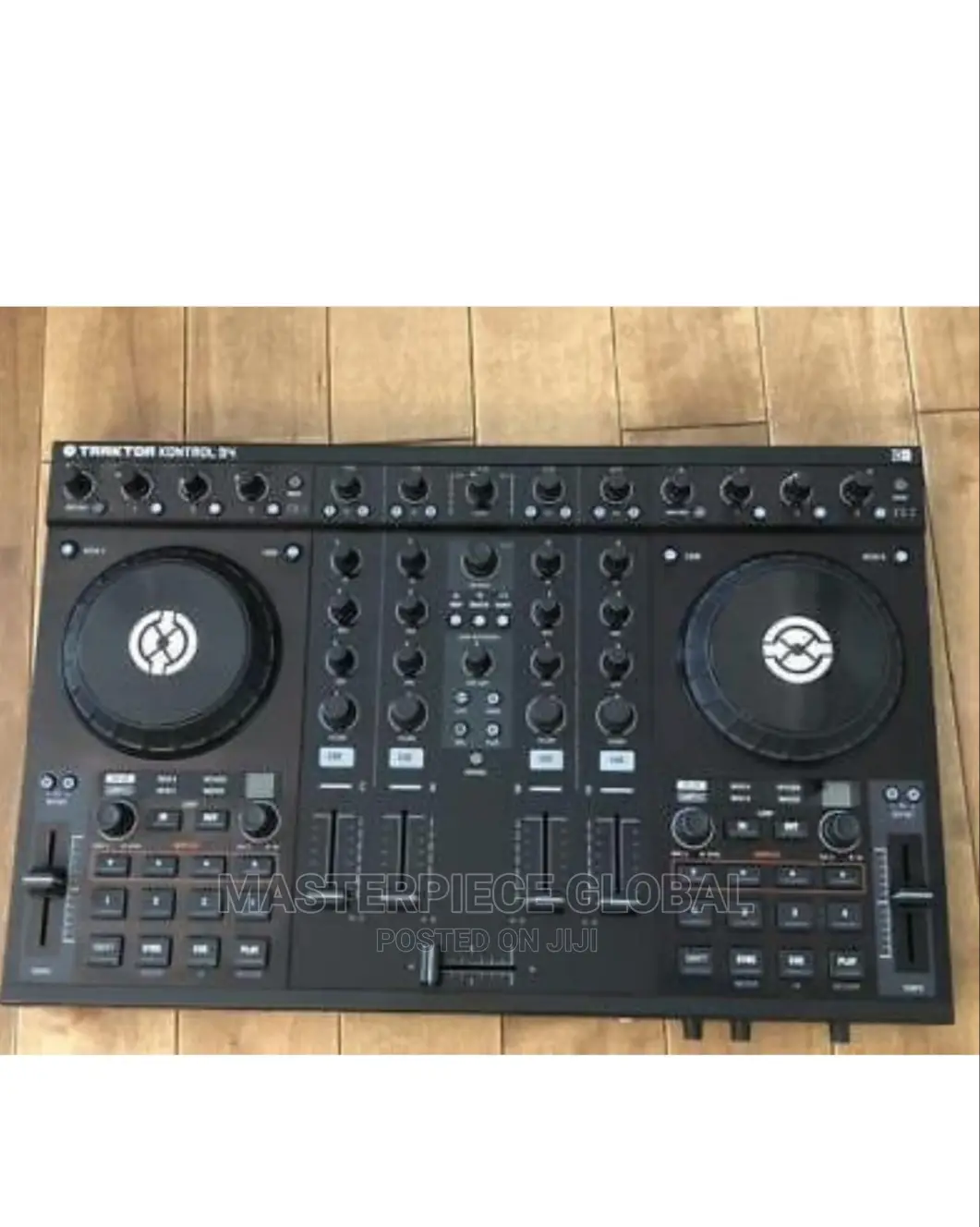 Traktor Kontrol S4