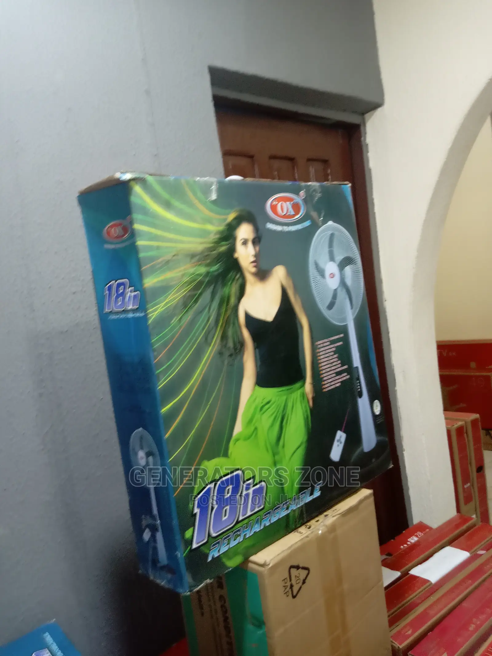Brand New 18'' Fast Charging OX Fan Rechargeable